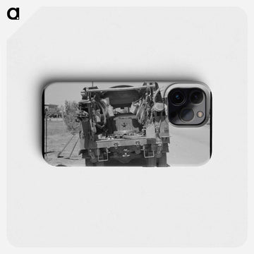 Telephone Lineman's Repair Truck at Casa Grande Valley Farms, Pinal County, Arizona
 - ラッセル リー Phone Case.