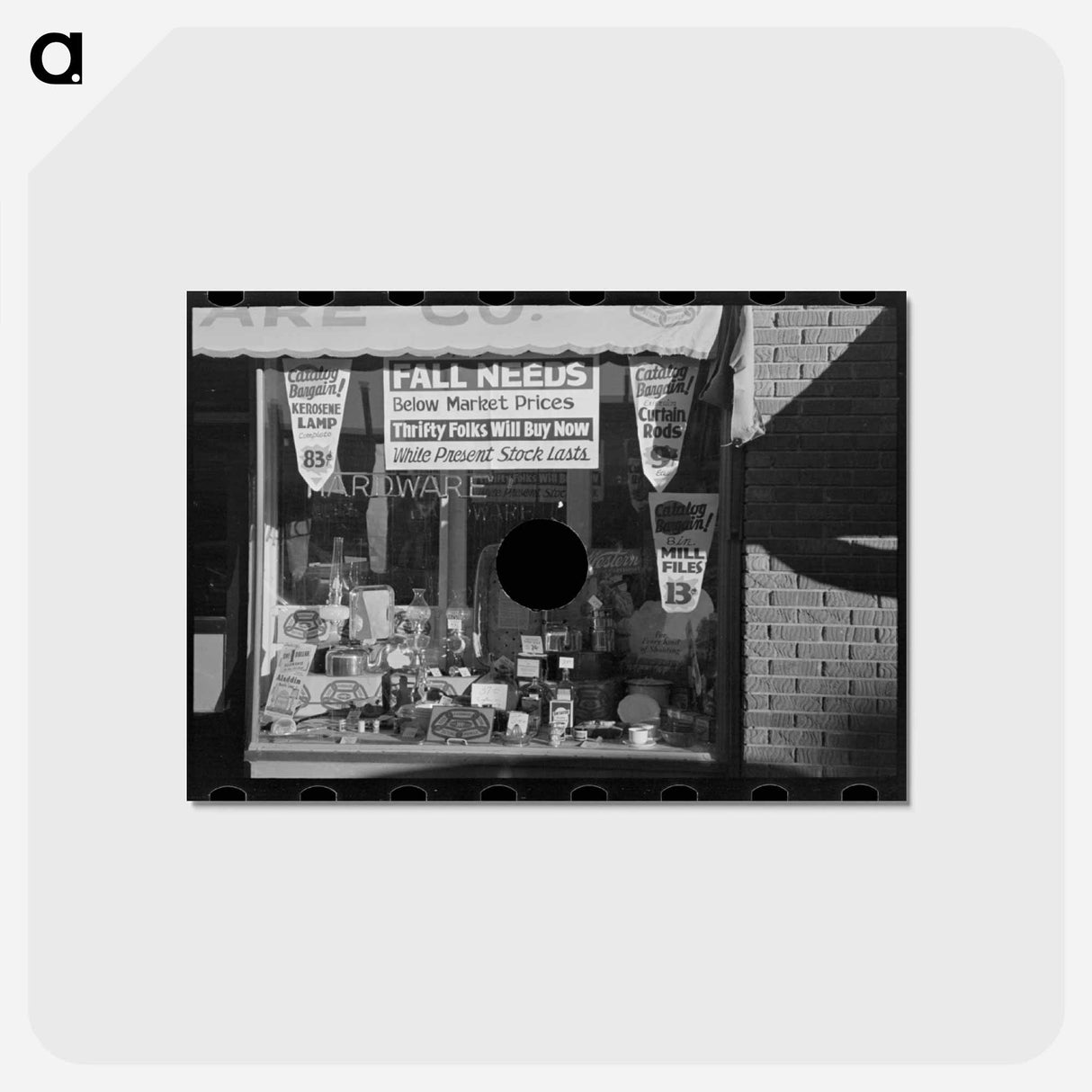 アートポストカード-Hardware Store Window, Crosby, North Dakota
- ラッセル リー Postcard.