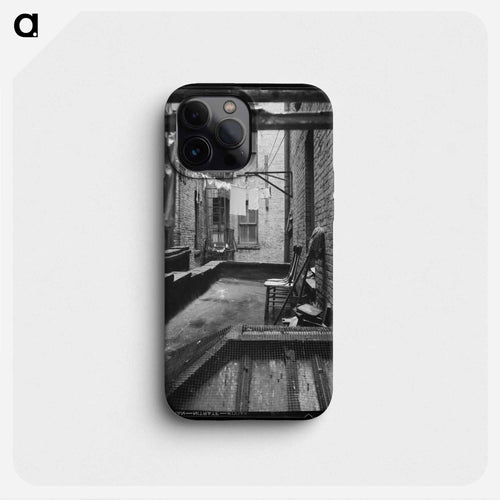 Out of rear window tenement dwelling of Mr. and Mrs. Jacob Solomon - ドロテア ラング Phone Case.