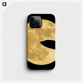 1-11_The-Moon_phone