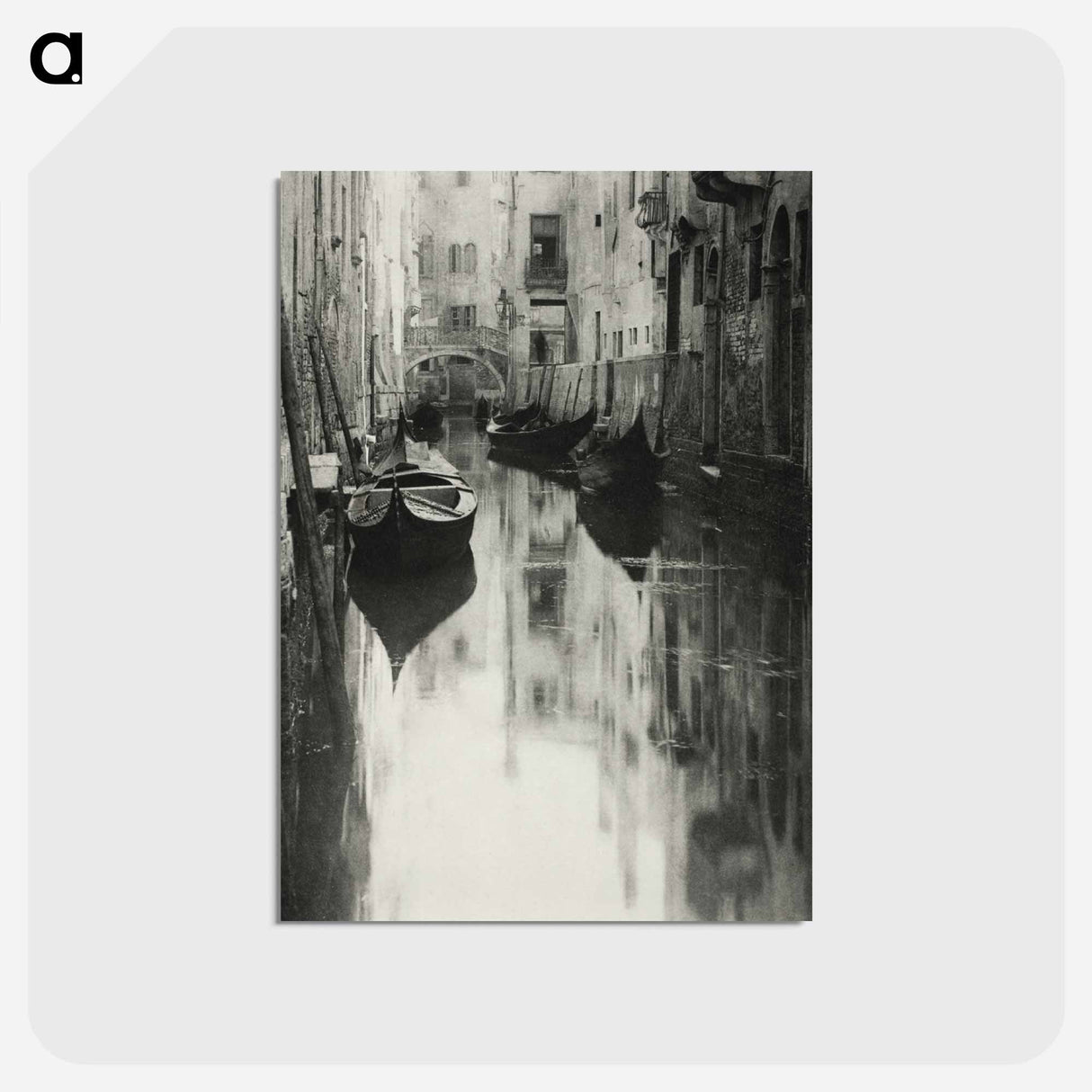 A Venetian Canal - アルフレッド スティーグリッツ Postcard.