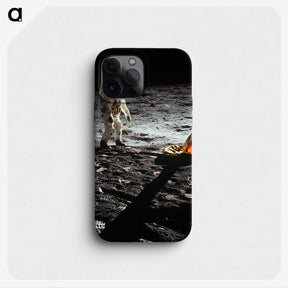 1-12_Apollo-Moon-Landing_phone