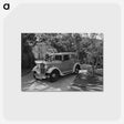 1-12_Gordon-Onslow-Hilbury-Burt_postcard