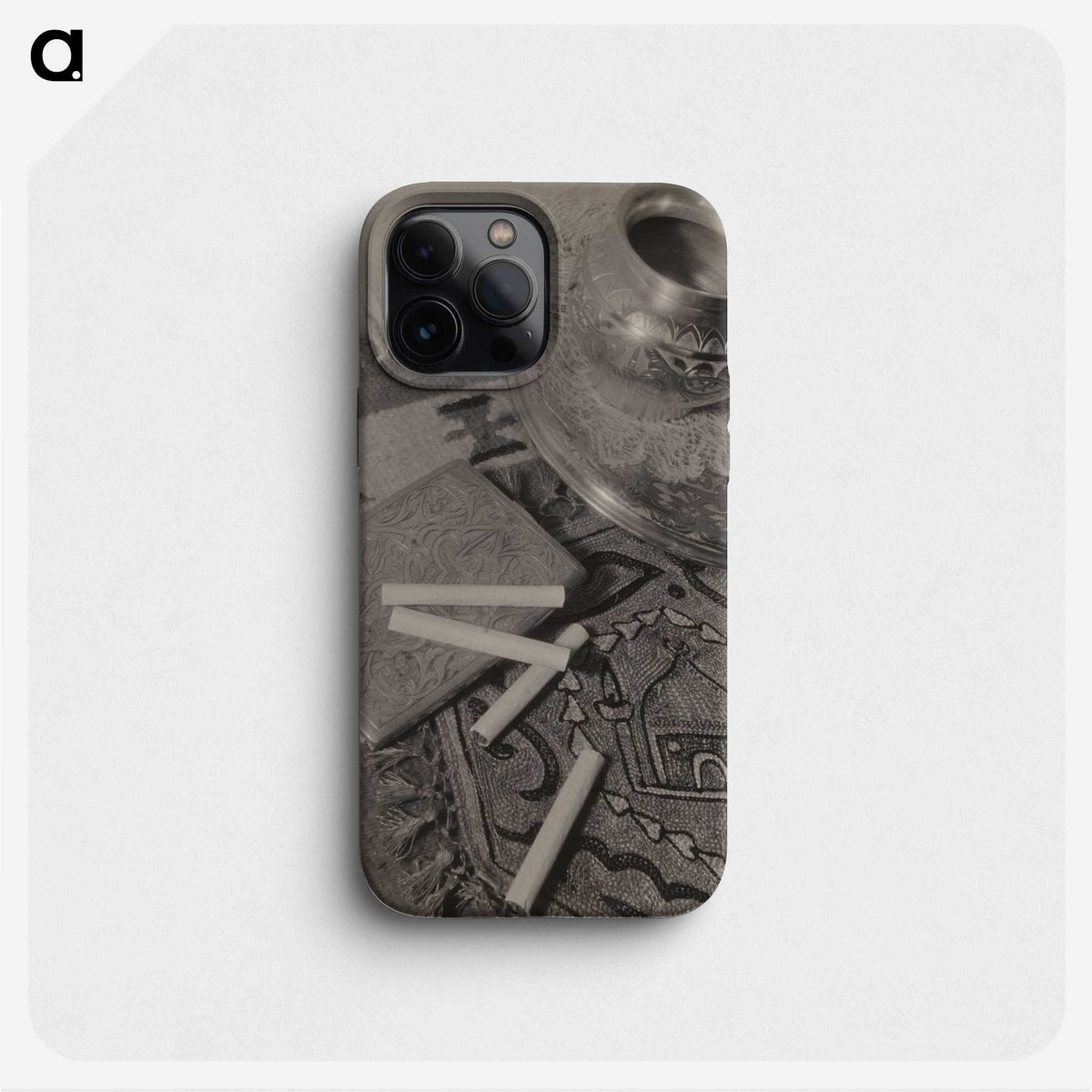 1-12_Milos-Dohnany_phone