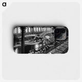 1-12_The-Burton-Brothers_phone
