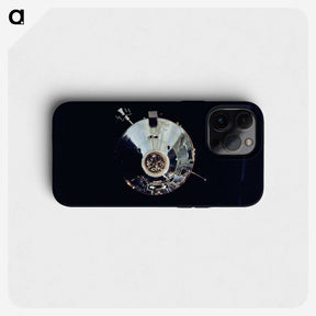 1-17_Apollo-Moon-Landing_phone