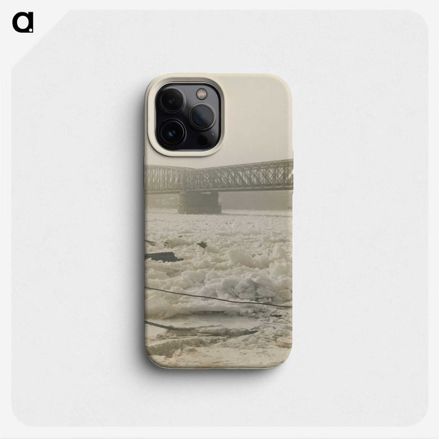 1-18_Milos-Dohnany_phone
