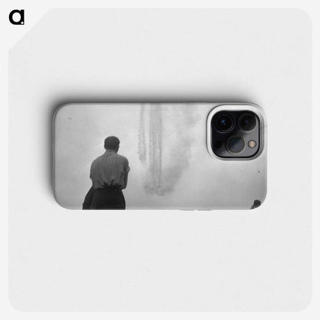 1-1_Eric-Lee-Johnson_phone