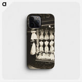 1-1_Eugene-Atget_phone