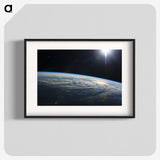 1-1_Planet-Earth_blk