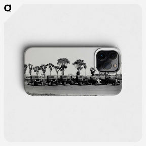 1-20_Gordon-Onslow-Hilbury-Burt_phone