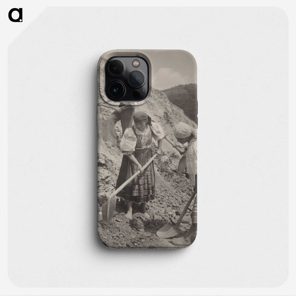 1-20_Milos-Dohnany_phone