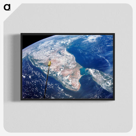 1-20_Planet-Earth_blk-crop