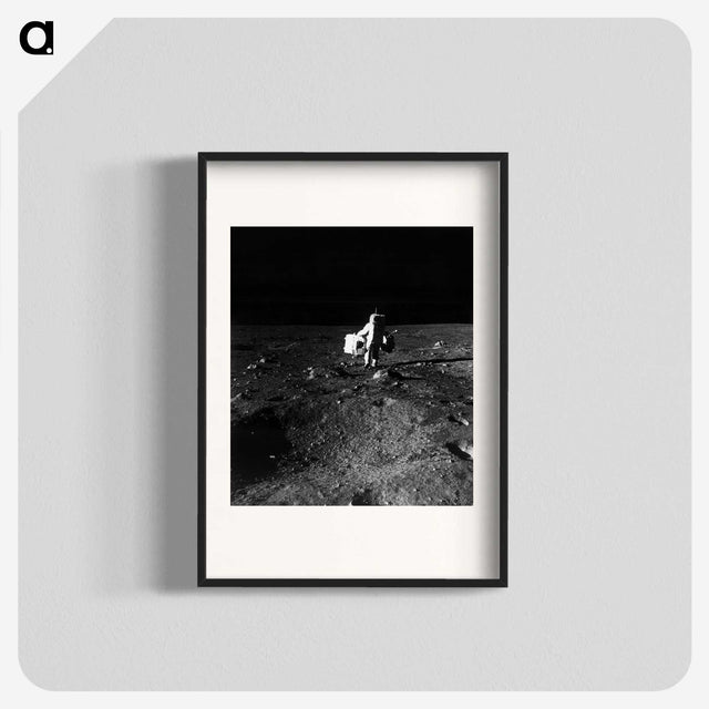 1-22_Apollo-Moon-Landing_blk