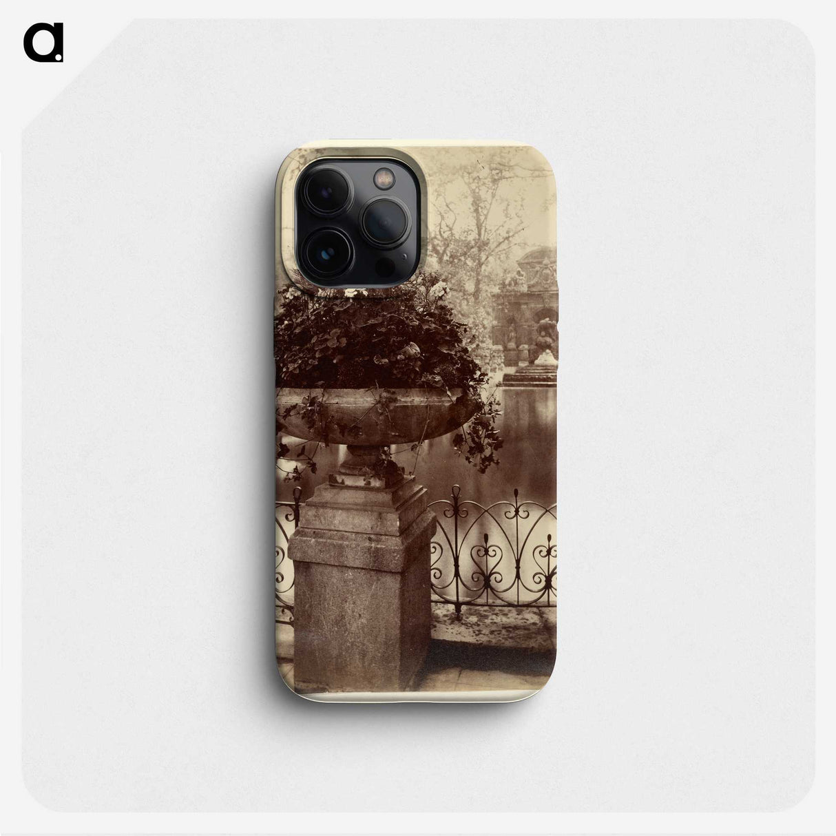 1-23_Eugene-Atget_phone