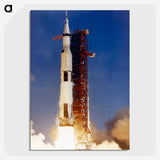 1-24_Apollo-Moon-Landing_picture-crop