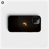 1-24_The-Moon_phone