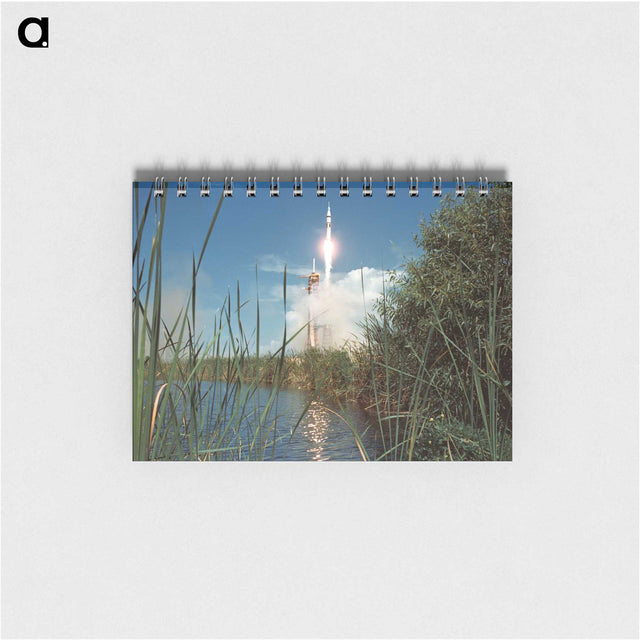 1-25_Apollo-Moon-Landing_memo