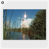 1-25_Apollo-Moon-Landing_picture-crop