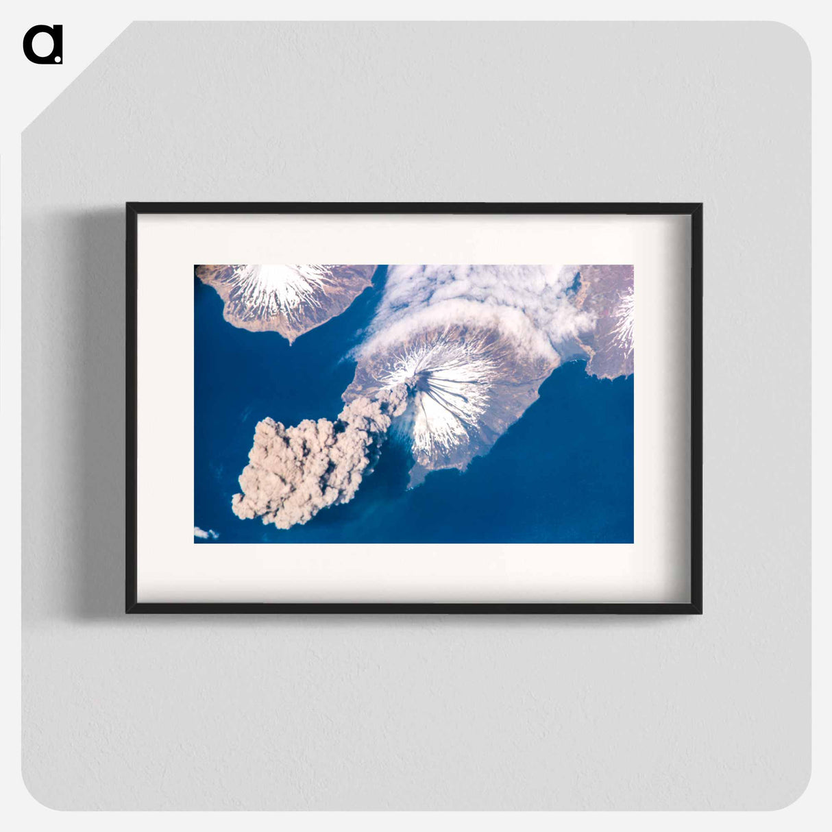 アートポスター-Eruption of Cleveland Volcano
 - 上空からの地球 Poster.