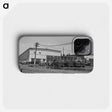 1-27_Gordon-Onslow-Hilbury-Burt_phone