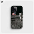 1-2_Apollo-Moon-Landing_phone