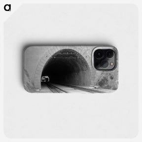 1-30_Leslie-Adkin_phone