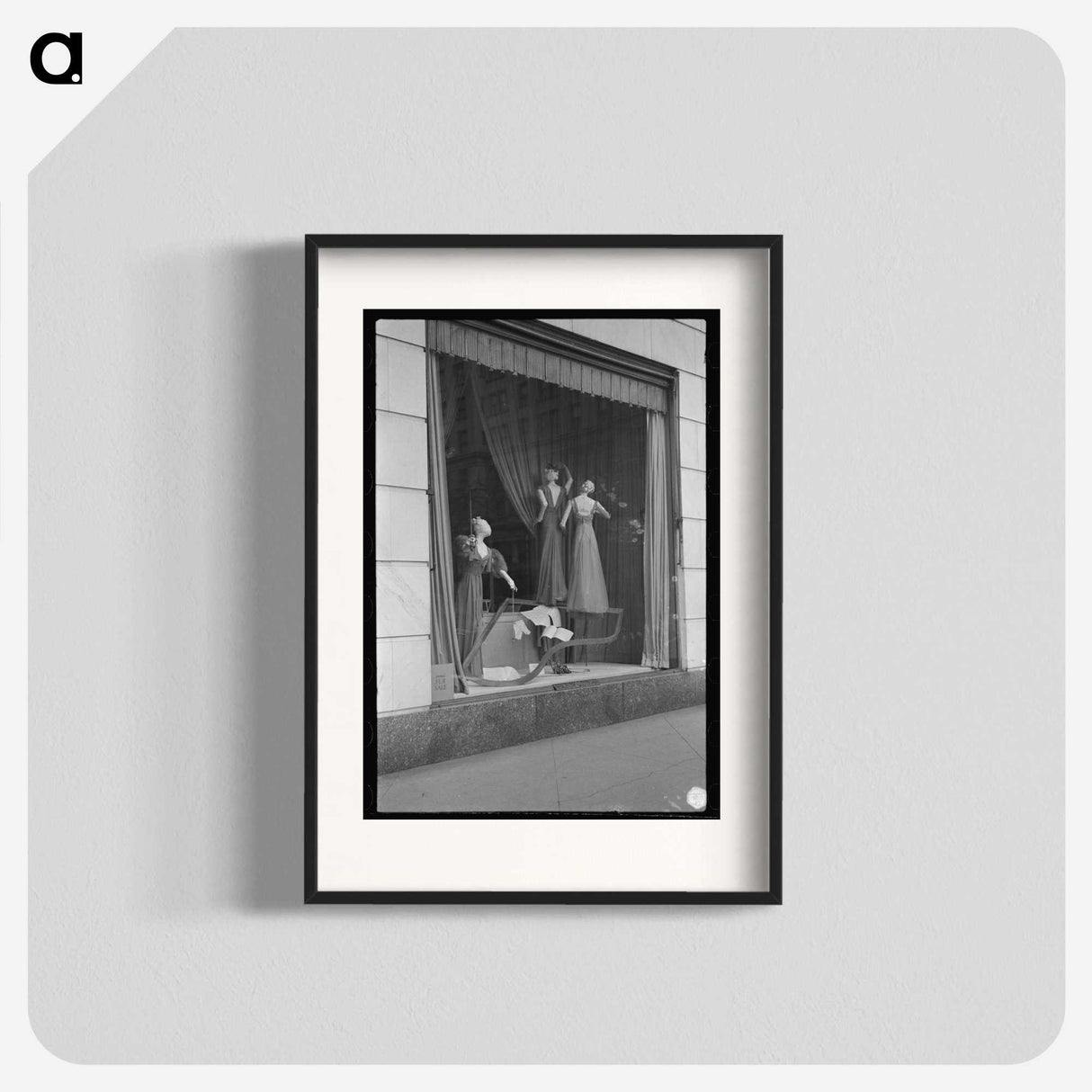 1-32_Russell-Lee_blk