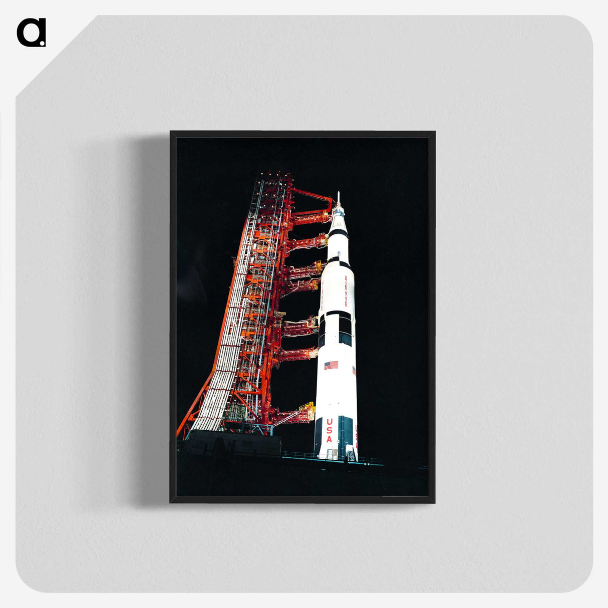 1-34_Apollo-Moon-Landing_blk-crop
