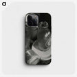 1-34_Milos-Dohnany_phone