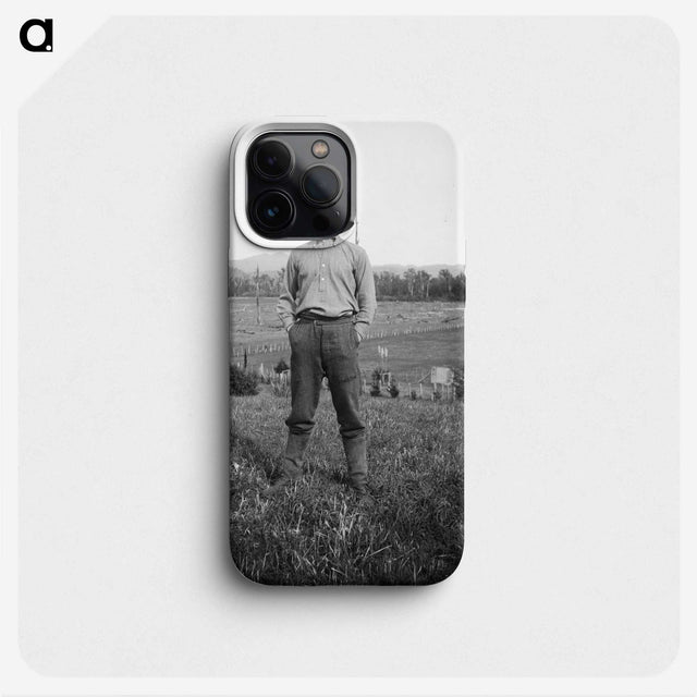 1-35_Leslie-Adkin_phone