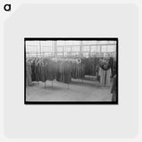 アートポストカード-Ladies' Coats, Hightstown, New Jersey
 - ラッセル リー Postcard.