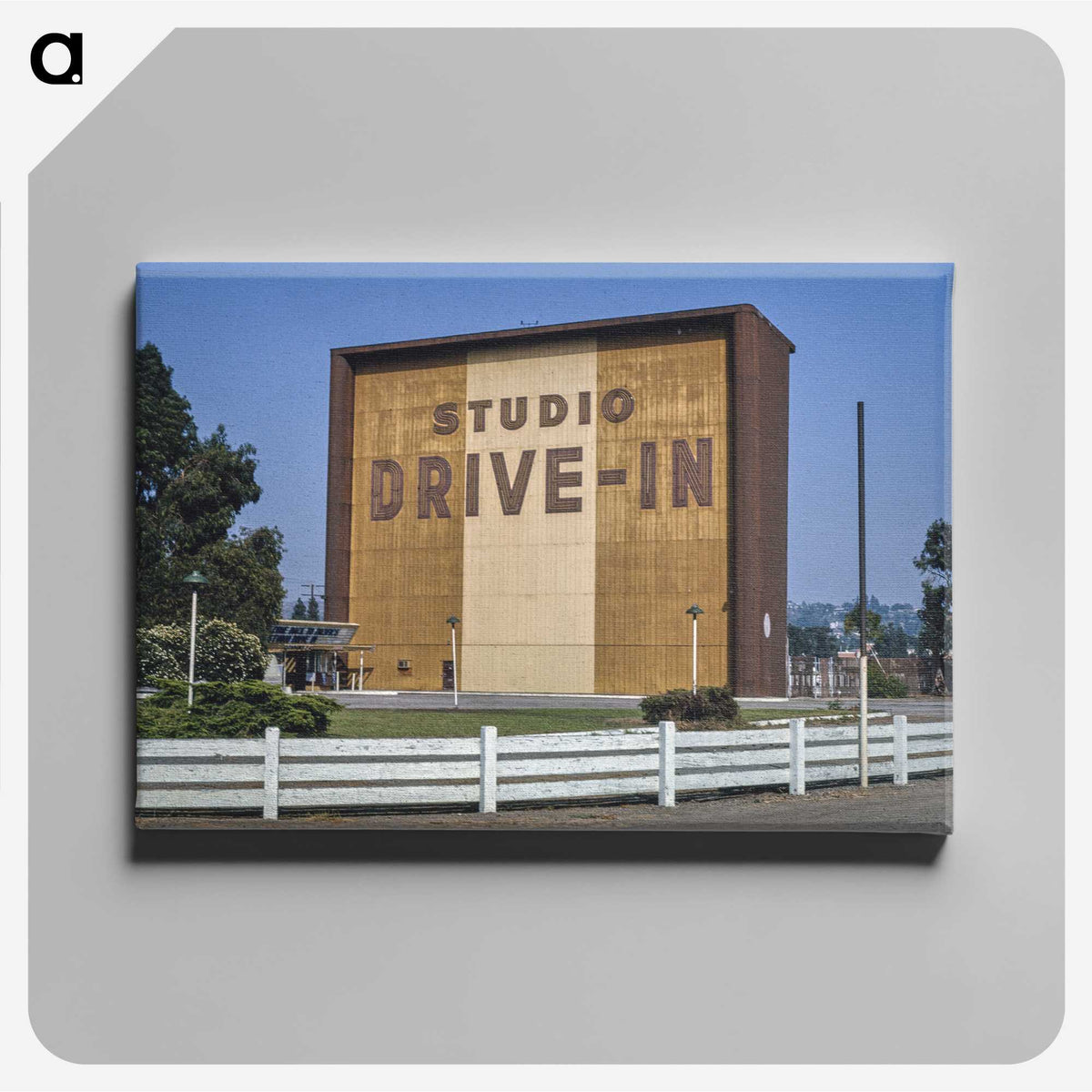 1-39_John-Margolies_canvas