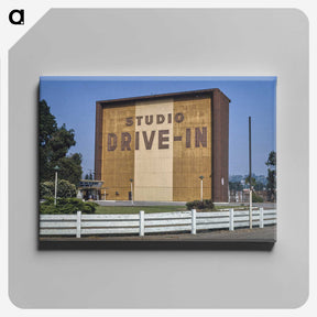 1-39_John-Margolies_canvas