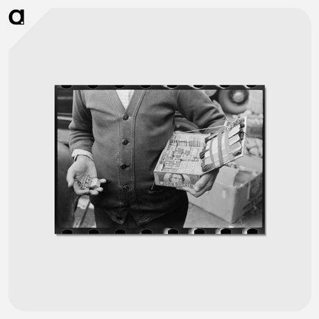 アートポストカード-Street Vendor's Goods
 - ラッセル リー Postcard.