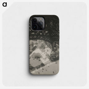1-42_Eric-Lee-Johnson_phone