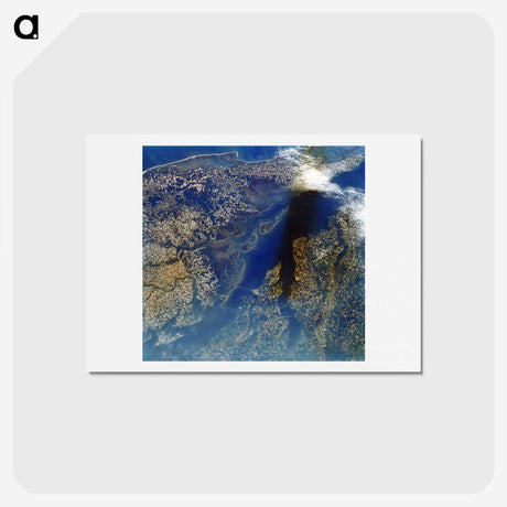 1-43_Earth-from-Above_hagaki