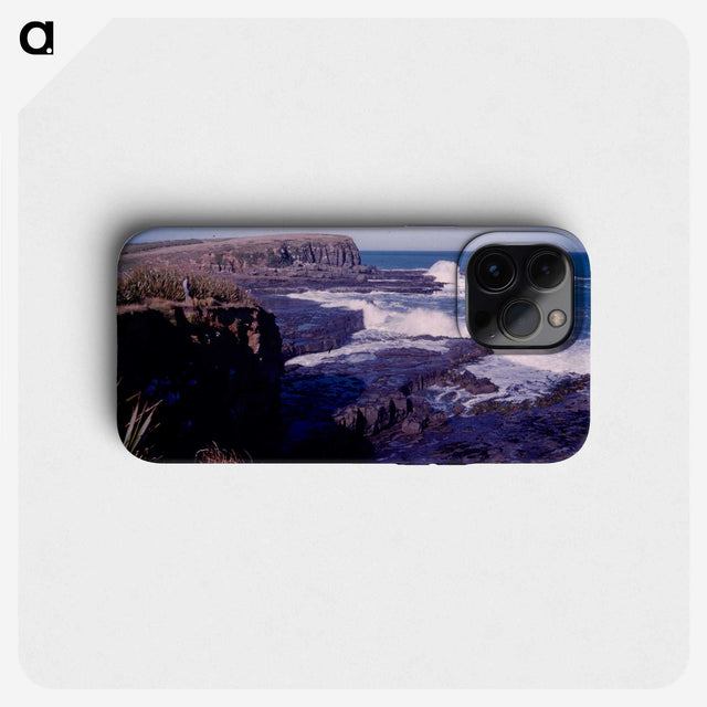 1-47_Leslie-Adkin_phone
