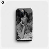 1-4_Dorothea-Lange_phone