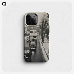 1-4_Eric-Lee-Johnson_phone