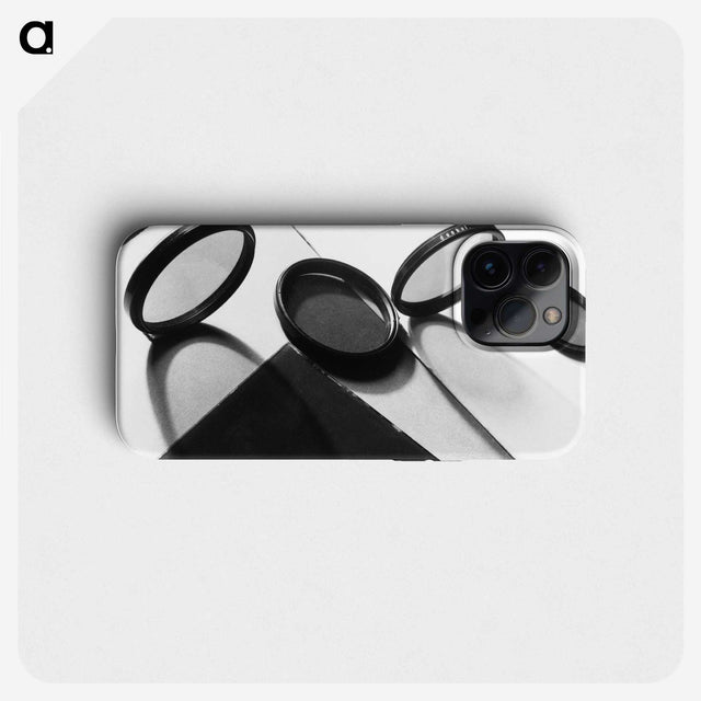 1-4_Milos-Dohnany_phone