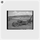アートポストカード-Homemade Tractor
 - ラッセル リー Postcard.
