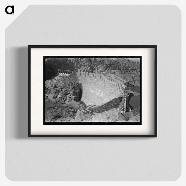 1-51_Russell-Lee_blk