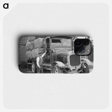 1-53_Leslie-Adkin_phone