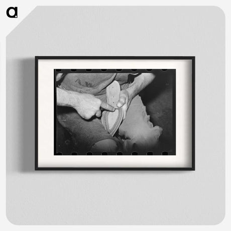 1-53_Russell-Lee_blk