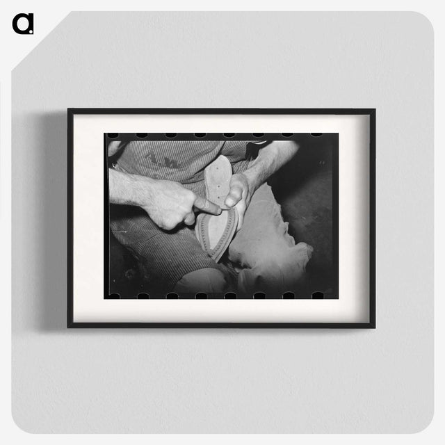 1-53_Russell-Lee_blk