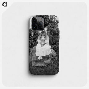 1-54_Leslie-Adkin_phone