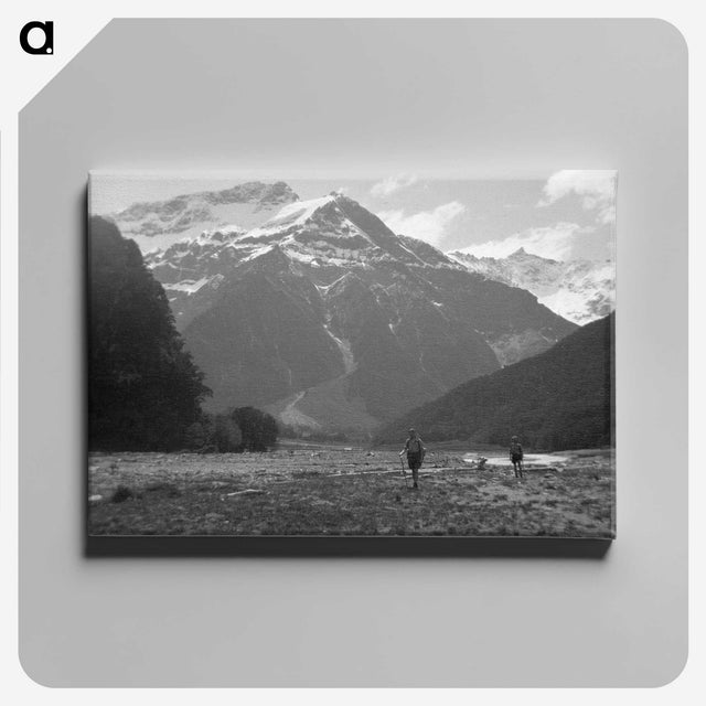 1-59_Leslie-Adkin_canvas