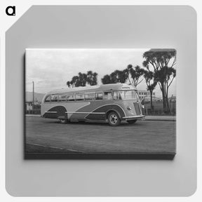 1-5_Gordon-Onslow-Hilbury-Burt_canvas