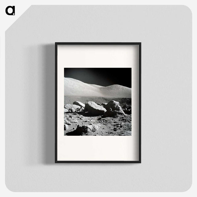 1-5_The-Moon_blk